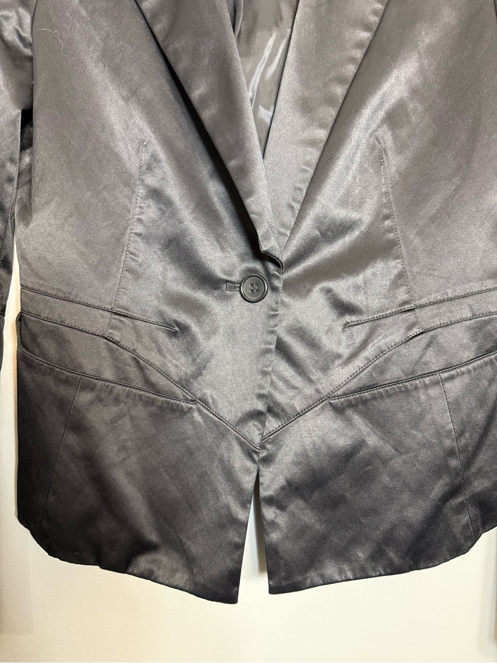45. BCBGMaxAzria Black Satin Single-Button Blazer - Picture 3 of 7